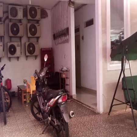 Spot On 90538 Wisma Dewi Syariah Jakarta Extérieur photo