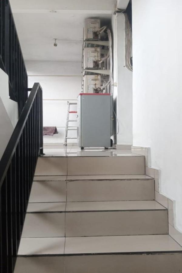 Spot On 90538 Wisma Dewi Syariah Jakarta Extérieur photo