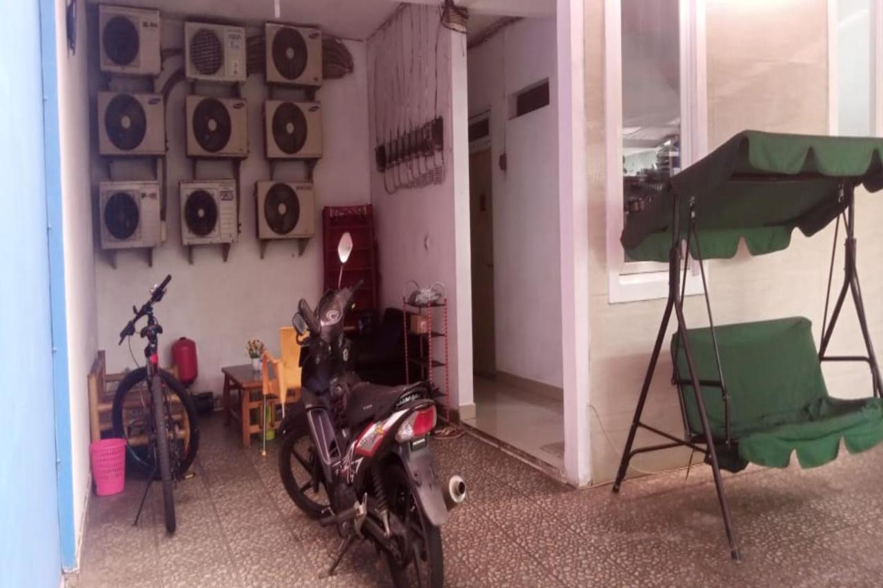 Spot On 90538 Wisma Dewi Syariah Jakarta Extérieur photo
